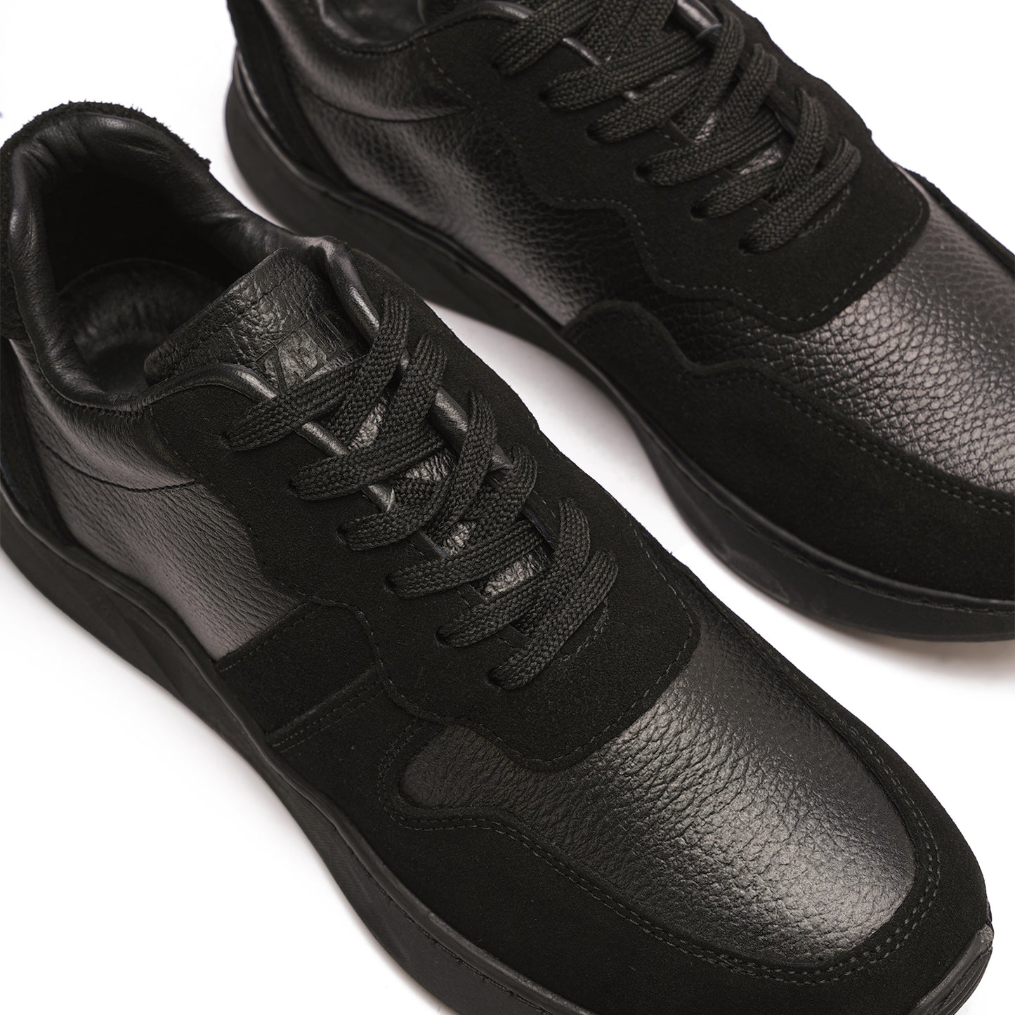 Low Top Laced Sneaker